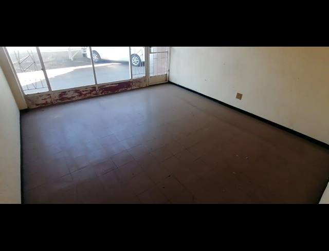 2 BEDROOM FLAT SOLD IN ELANDSHEUWEL